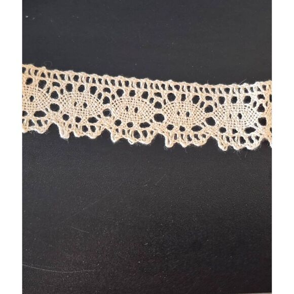 Lace,Vintage Ecru Cotton Cluny Edging lace 1.25" wide x 3 2/3 yds - Picture 2 of 3